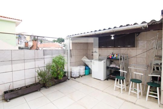 Quintal de casa à venda com 3 quartos, 145m² em Vila Nova Mazzei, São Paulo