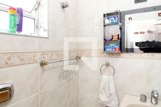 Banheiro da Suíte de casa à venda com 3 quartos, 145m² em Vila Nova Mazzei, São Paulo
