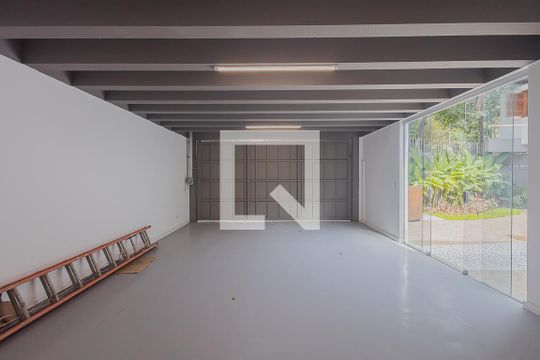 Garagem de casa à venda com 4 quartos, 359m² em Jardim Paulista, São Paulo
