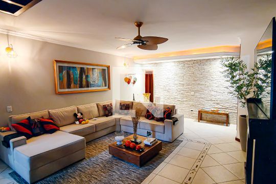 Casa à venda com 5 quartos, 600m² em Taquara, Rio de Janeiro