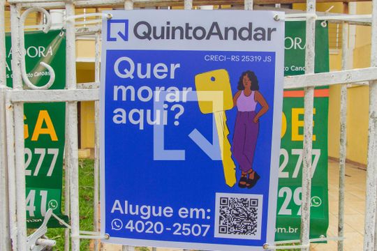 Plaquinha de casa à venda com 3 quartos, 300m² em Igara, Canoas