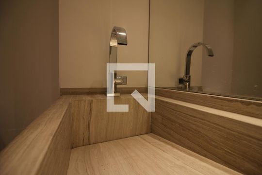 Lavabo - torneira de apartamento para alugar com 3 quartos, 147m² em Vila Nova Conceição, São Paulo
