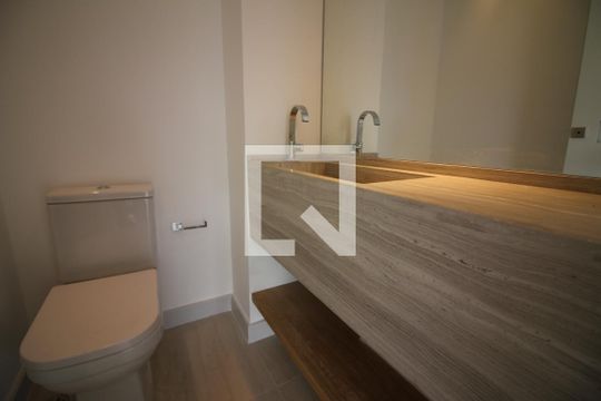 Lavabo de apartamento para alugar com 3 quartos, 147m² em Vila Nova Conceição, São Paulo
