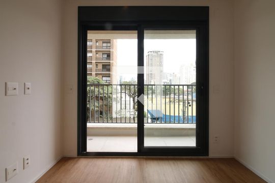 Suíte master de apartamento para alugar com 3 quartos, 147m² em Vila Nova Conceição, São Paulo