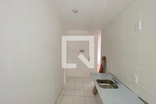 Cozinha de apartamento para alugar com 2 quartos, 44m² em Piedade, Rio de Janeiro