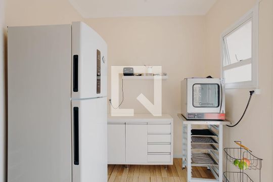 Cozinha de apartamento à venda com 2 quartos, 76m² em Floresta, Porto Alegre