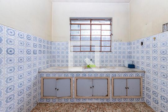 Cozinha de casa à venda com 3 quartos, 360m² em Califórnia, Belo Horizonte
