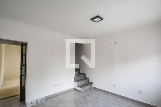 Casa à venda com 2 quartos, 66m² em Vila Humaita, Santo André