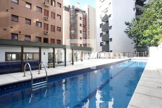 Área Comum - Piscina de apartamento à venda com 3 quartos, 269m² em Auxiliadora, Porto Alegre