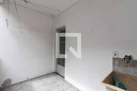 Area de Serviço de casa para alugar com 3 quartos, 65m² em Jardim Rosa de Franca, Guarulhos