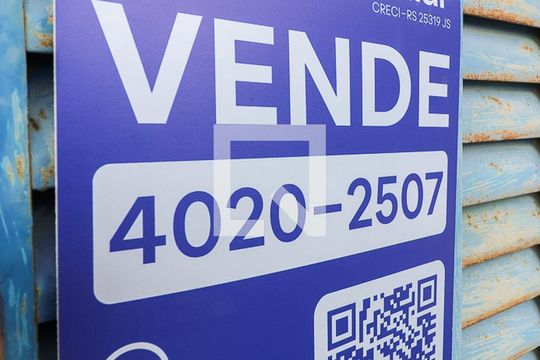 Placa de apartamento à venda com 2 quartos, 47m² em Rubem Berta, Porto Alegre