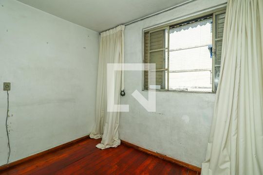 Sala de apartamento à venda com 2 quartos, 47m² em Rubem Berta, Porto Alegre