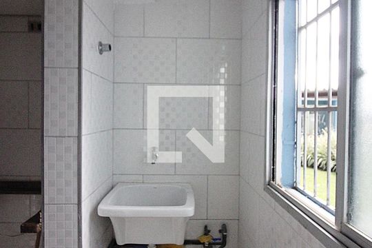 Área de Serviço de apartamento para alugar com 2 quartos, 56m² em Santa Terezinha, São Bernardo do Campo