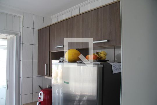 Cozinha  de apartamento à venda com 2 quartos, 52m² em Jardim Valeria, Guarulhos