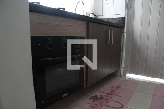 Cozinha  de apartamento à venda com 2 quartos, 52m² em Jardim Valeria, Guarulhos