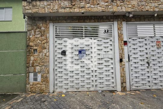 Fachada de casa à venda com 3 quartos, 230m² em Vila Carrão, São Paulo