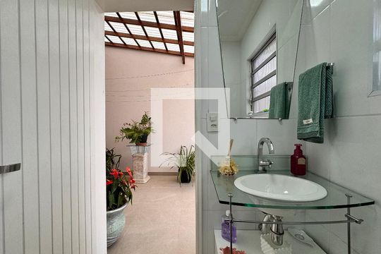 Lavabo de casa à venda com 4 quartos, 220m² em Jardim Oriental, Santo André