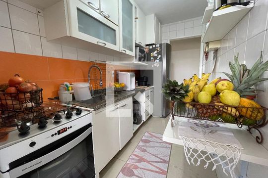 Cozinha de apartamento à venda com 3 quartos, 70m² em Jardim Ester, São Paulo