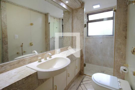 Banheiro de casa à venda com 5 quartos, 800m² em Bandeirantes (pampulha), Belo Horizonte