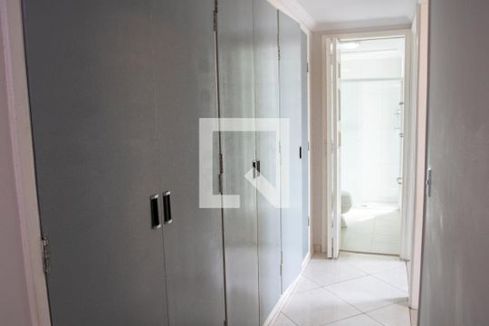 Corredor de apartamento para alugar com 2 quartos, 67m² em Casa Verde, São Paulo