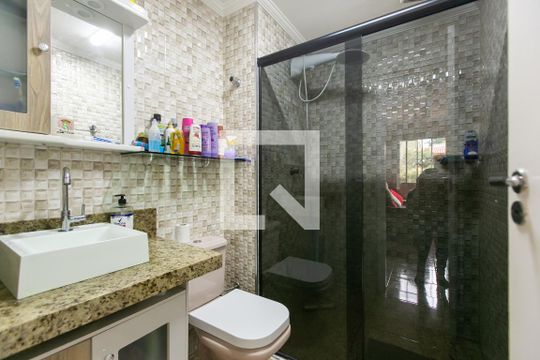 Banheiro de apartamento para alugar com 3 quartos, 48m² em Vila Curuçá Velha, São Paulo