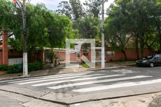 Fachada do Condomínio de apartamento para alugar com 3 quartos, 48m² em Vila Curuçá Velha, São Paulo