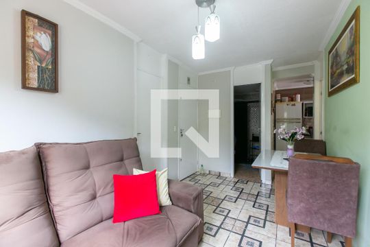 Apartamento para alugar com 3 quartos, 48m² em Vila Curuçá Velha, São Paulo