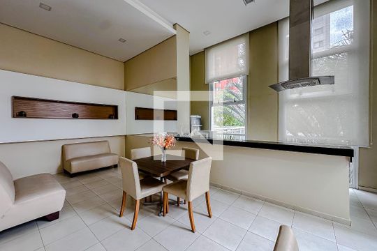 Área comum de apartamento para alugar com 3 quartos, 137m² em Vila Regente Feijó, São Paulo