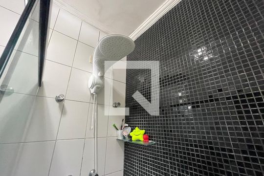 Banheiro do Quarto 1 de casa de condomínio à venda com 3 quartos, 160m² em Rio Pequeno, São Paulo