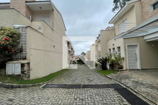 Área comum de casa de condomínio à venda com 3 quartos, 160m² em Rio Pequeno, São Paulo