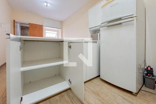 Cozinha - Armários de kitnet/studio para alugar com 1 quarto, 28m² em Liberdade, São Paulo