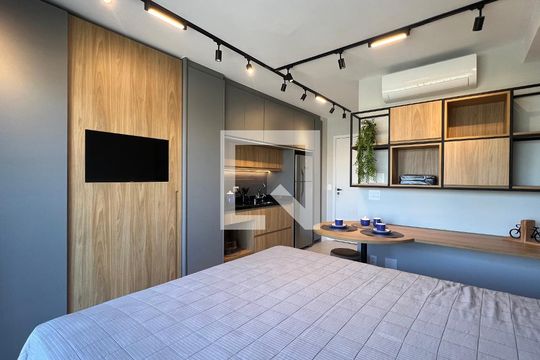 Quarto de kitnet/studio para alugar com 1 quarto, 25m² em Pinheiros, São Paulo