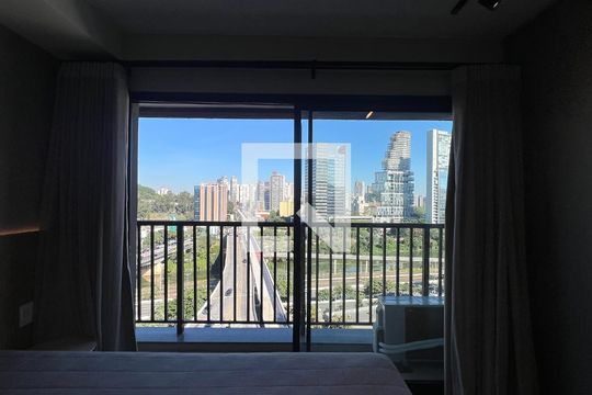 Sacada de kitnet/studio para alugar com 1 quarto, 25m² em Pinheiros, São Paulo