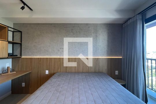 Quarto de kitnet/studio para alugar com 1 quarto, 25m² em Pinheiros, São Paulo