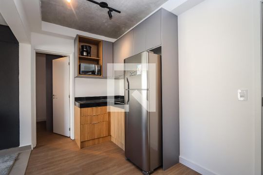 Cozinha de apartamento para alugar com 2 quartos, 49m² em Cerqueira César, São Paulo
