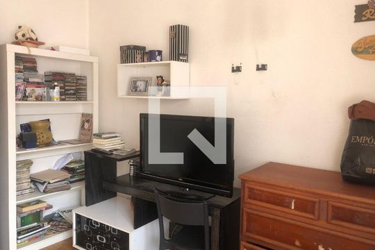 Quarto 1 de casa à venda com 2 quartos, 120m² em Vila Santo Estefano, São Paulo