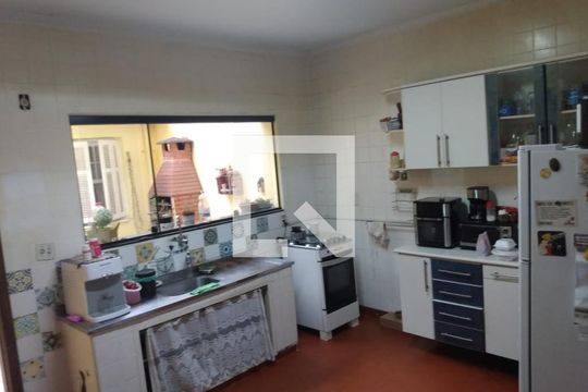 Cozinha de casa à venda com 2 quartos, 120m² em Vila Santo Estefano, São Paulo
