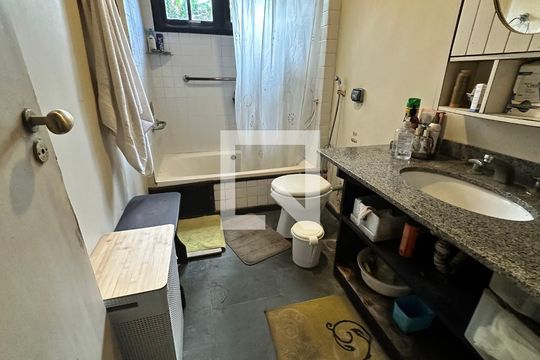 Banheiro  de casa à venda com 2 quartos, 1506m² em Vargem Grande, Rio de Janeiro