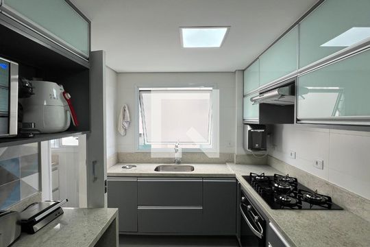 Cozinha de apartamento à venda com 1 quarto, 47m² em Cerqueira César, São Paulo