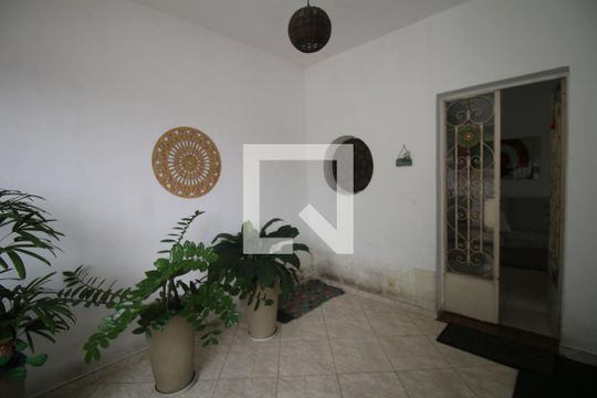 Churrasqueira de casa para alugar com 3 quartos, 100m² em Brás de Pina, Rio de Janeiro