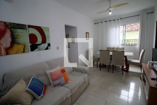 Casa para alugar com 3 quartos, 100m² em Brás de Pina, Rio de Janeiro