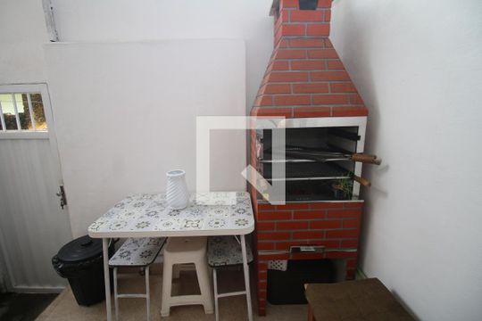 Churrasqueira de casa para alugar com 3 quartos, 100m² em Brás de Pina, Rio de Janeiro