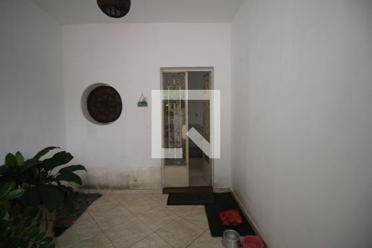Churrasqueira de casa para alugar com 3 quartos, 100m² em Brás de Pina, Rio de Janeiro