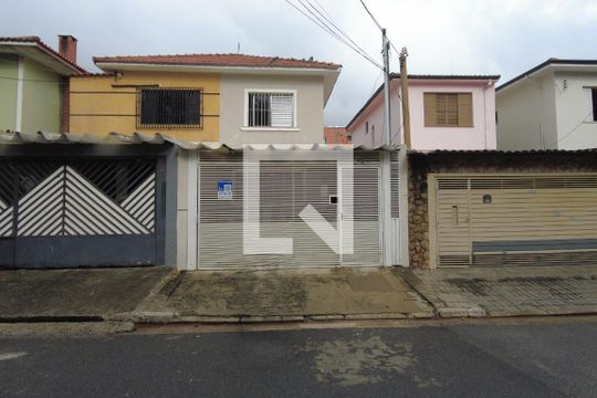 Fachada de casa à venda com 3 quartos, 240m² em Jabaquara, São Paulo