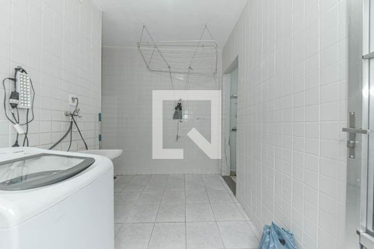 Lavanderia de casa à venda com 3 quartos, 240m² em Jabaquara, São Paulo