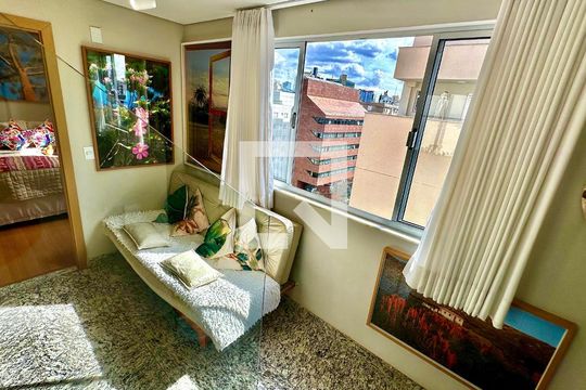 Sala  de apartamento à venda com 2 quartos, 80m² em Santa Efigênia, Belo Horizonte