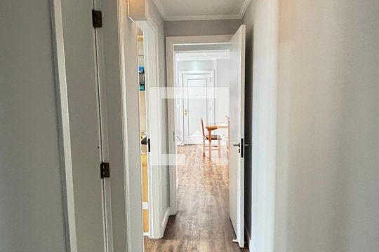 Corredor de apartamento à venda com 3 quartos, 98m² em Vila Bastos, Santo André