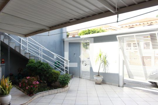 Garagem de casa à venda com 3 quartos, 320m² em Jardim Franca, São Paulo