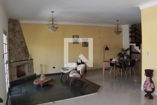 Sala de casa à venda com 3 quartos, 320m² em Jardim Franca, São Paulo