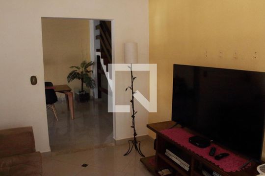 Sala de casa à venda com 3 quartos, 320m² em Jardim Franca, São Paulo